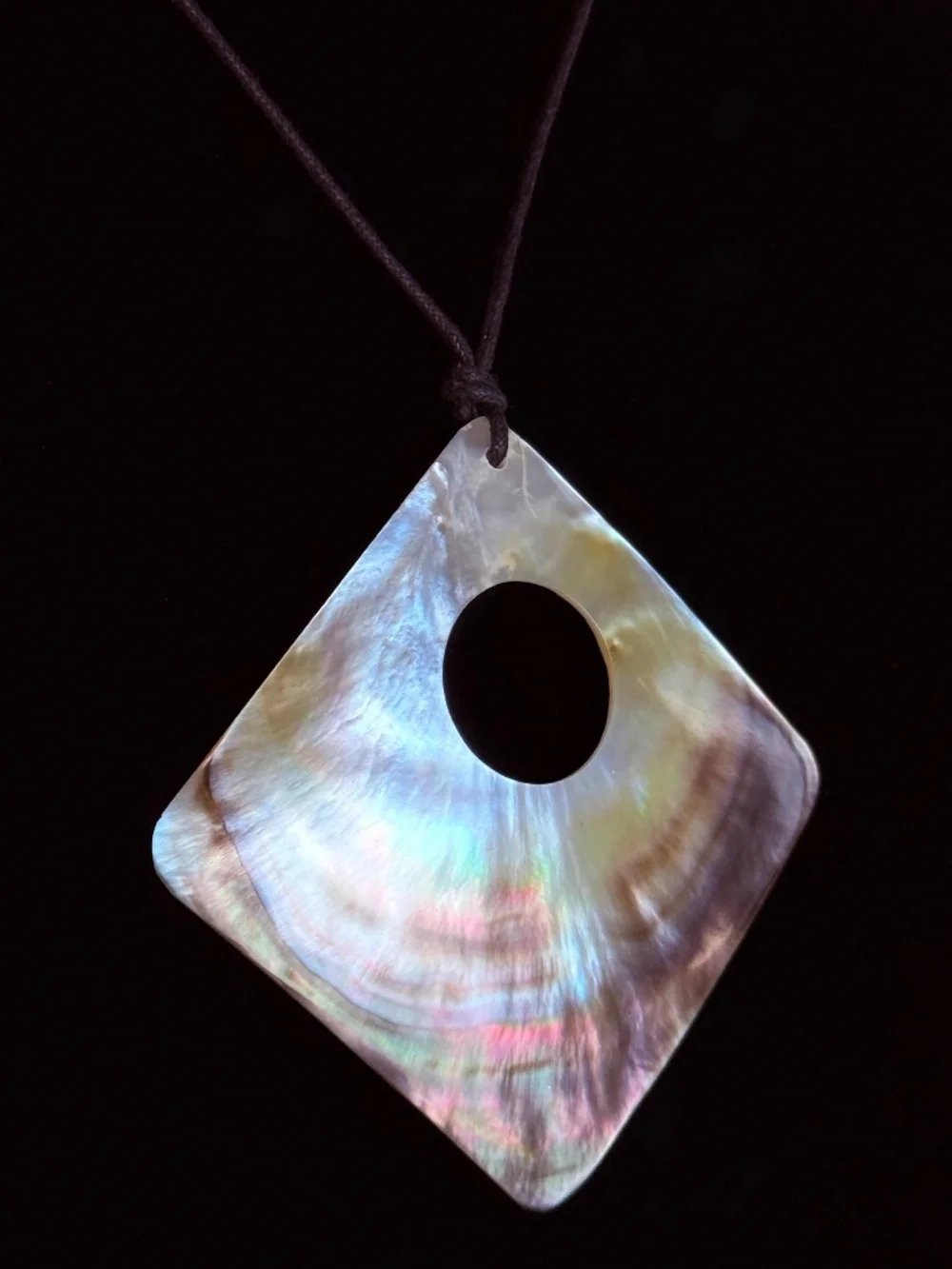 Shell Pendant - Picture 2 of 3